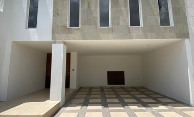 CASA EN RENTA PUNTA DEL ESTE