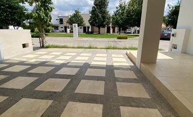 CASA EN RENTA PUNTA DEL ESTE