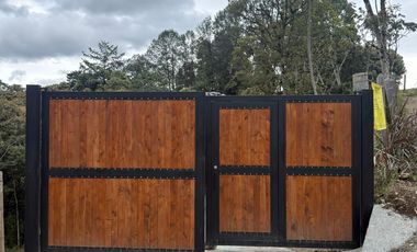 SE ARRIENDA CASA FINCA, SECTOR EL TABLAZO. RIONEGRO