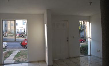 CASA EN PRIVADA PALMAR  EN RENTA, EN ZONA NORTE DE LEON, 3 RECAMARAS