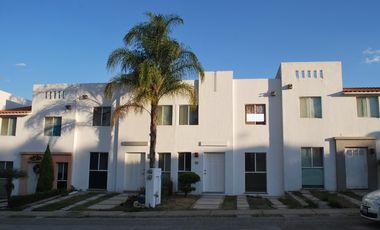 CASA EN PRIVADA PALMAR  EN RENTA, EN ZONA NORTE DE LEON, 3 RECAMARAS