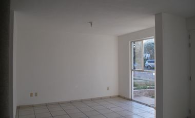 CASA EN PRIVADA PALMAR  EN RENTA, EN ZONA NORTE DE LEON, 3 RECAMARAS