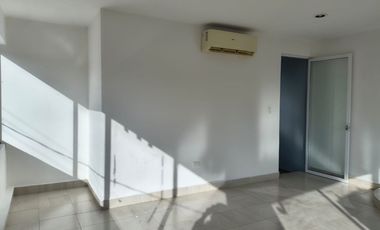 Renta LOCAL COMERCIAL en planta alta