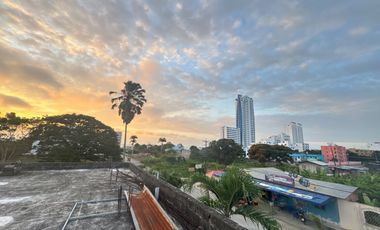 Hostería en Venta, Tonsupa, Ecuador
