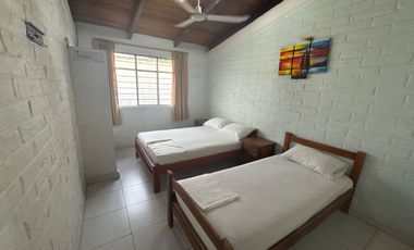 Hostería en Venta, Tonsupa, Ecuador