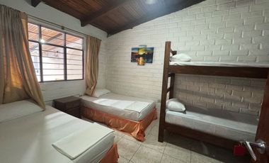 Hostería en Venta, Tonsupa, Ecuador