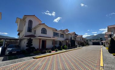 Casa en Venta Hermosa, Sector La Armenia