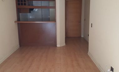 ARRIENDO DEPARTAMENTO DE 1 DORMITORIO FRENTE A PLAZA DE ARMAS DE TALCA, CERCANO A UNIVERSIDADES AUTONOMA Y SANTO TOMAS