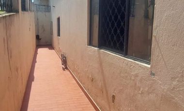 CASA EN VENTA BARRIO LA PEDREGOSA