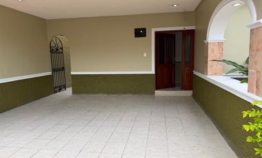 CASA EN RENTA EN MÉRIDA – PRIVADA MONTERREAL