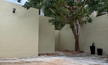 CASA EN RENTA EN MÉRIDA – PRIVADA MONTERREAL
