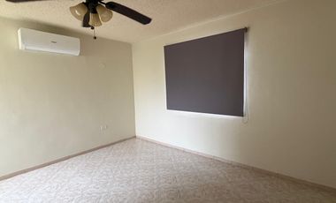 CASA EN RENTA EN MÉRIDA – PRIVADA MONTERREAL