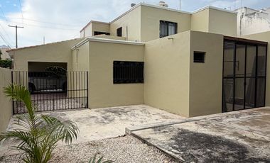 CASA EN RENTA EN MÉRIDA – PRIVADA MONTERREAL