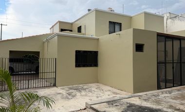 CASA EN RENTA EN MÉRIDA – PRIVADA MONTERREAL