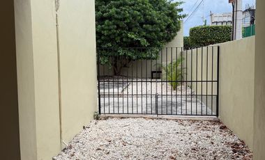 CASA EN RENTA EN MÉRIDA – PRIVADA MONTERREAL
