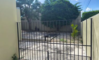 CASA EN RENTA EN MÉRIDA – PRIVADA MONTERREAL