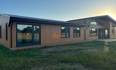 Casa nueva y hermosa en Parcela privilegiada en Pitrufquén.    REBAJADA