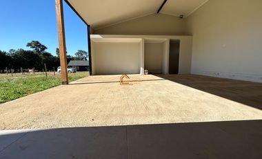 Casa nueva y hermosa en Parcela privilegiada en Pitrufquén.    REBAJADA