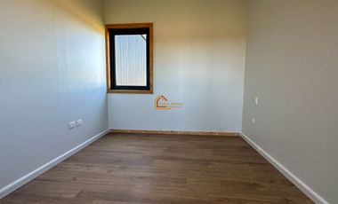 Casa nueva y hermosa en Parcela privilegiada en Pitrufquén.    REBAJADA