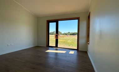 Casa nueva y hermosa en Parcela privilegiada en Pitrufquén.    REBAJADA