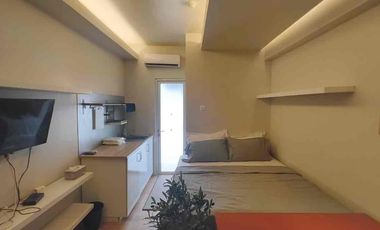 DISEWAKAN APARTEMEN GUNAWANGSA MERR – STUDIO LUXURY, LANTAI 8