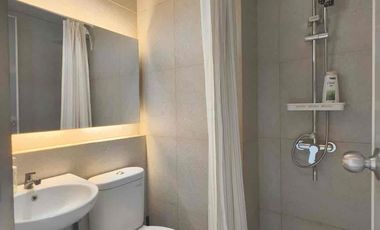 DISEWAKAN APARTEMEN GUNAWANGSA MERR – STUDIO LUXURY, LANTAI 8