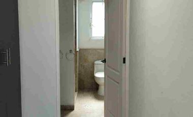 Venta Villa Capri Juriquilla Preciosa casa en condominio cotizado con amenidades. 3 recámaras, cto. de servicio, jardinzaso, amenidades