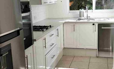 Venta Villa Capri Juriquilla Preciosa casa en condominio cotizado con amenidades. 3 recámaras, cto. de servicio, jardinzaso, amenidades