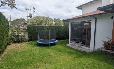 CASA 4 DORMITORIOS DE VENTA EN CUMBAYA SECTOR EL RESERVORIO