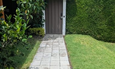 CASA 4 DORMITORIOS DE VENTA EN CUMBAYA SECTOR EL RESERVORIO