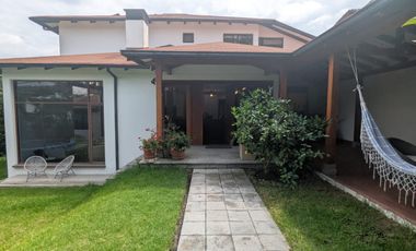 CASA 4 DORMITORIOS DE VENTA EN CUMBAYA SECTOR EL RESERVORIO