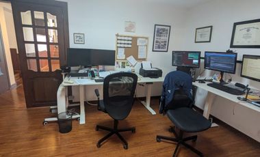 CASA 4 DORMITORIOS DE VENTA EN CUMBAYA SECTOR EL RESERVORIO