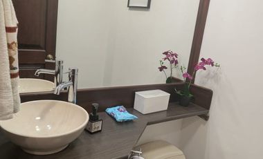 CASA 4 DORMITORIOS DE VENTA EN CUMBAYA SECTOR EL RESERVORIO