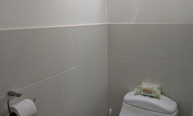 CASA 4 DORMITORIOS DE VENTA EN CUMBAYA SECTOR EL RESERVORIO