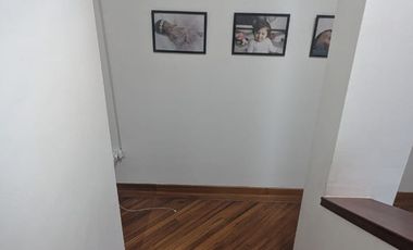 CASA 4 DORMITORIOS DE VENTA EN CUMBAYA SECTOR EL RESERVORIO