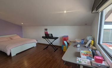 CASA 4 DORMITORIOS DE VENTA EN CUMBAYA SECTOR EL RESERVORIO