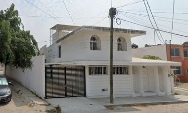 CASA CON 4 RECAMARAS EN LA HERRADURA, TUXTLA GUTIERREZ, CHIAPAS