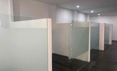 Oficinas en renta en Parque de Granada, Interlomas