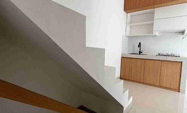 Rumah 2 lantai harga 1 lantai di Sawangan Depok