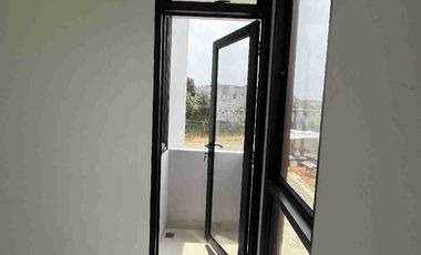 Rumah 2 lantai harga 1 lantai di Sawangan Depok
