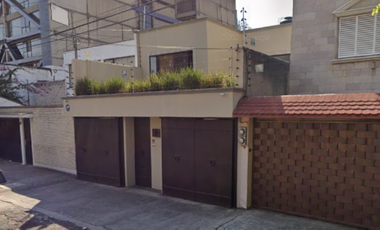 Se vende casa Country Club Churubusco