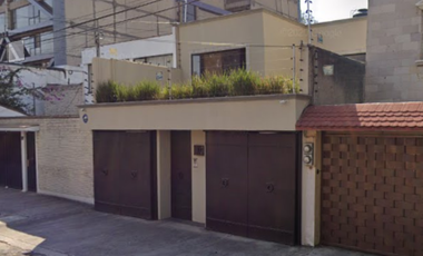 Se vende casa Country Club Churubusco