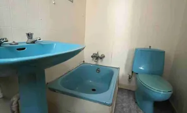 SE ARRIENDA PROPIEDAD DE 270 M2 CONSTRUIDOS  8 HABITACIONES 6 BAÑOS MUY CENTRAL EN UF 63 VIÑA DEL MAR