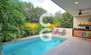 Casa en Venta en Cancún en Residencial Lagos del sol Amueblado con Alberca, Jardín y 4 Recámaras