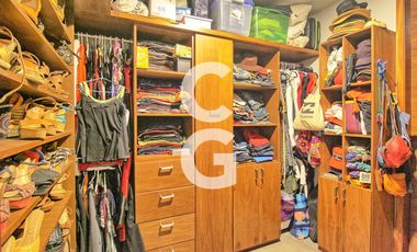 Casa en Venta en Cancún en Residencial Lagos del sol Amueblado con Alberca, Jardín y 4 Recámaras