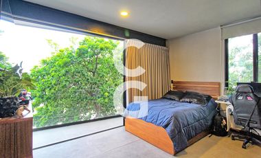 Casa en Venta en Cancún en Residencial Lagos del sol Amueblado con Alberca, Jardín y 4 Recámaras