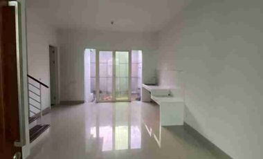 disewakan rumah dua lantai grand harvest wiyung