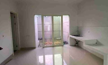 disewakan rumah dua lantai grand harvest wiyung