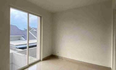 disewakan rumah dua lantai grand harvest wiyung