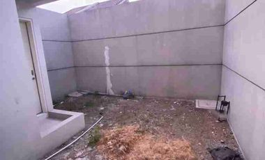 disewakan rumah dua lantai grand harvest wiyung